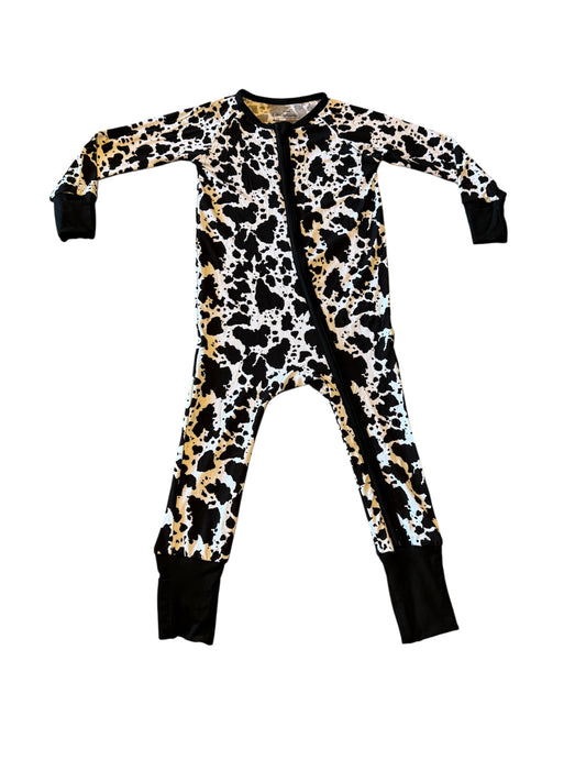 Black and White Cow Print